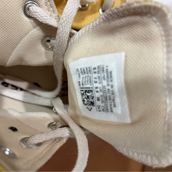Converse Sunburst Yellow High-Tops - Picture 4 of 4